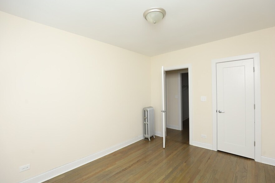 Building Photo - 2639 N Spaulding Ave
