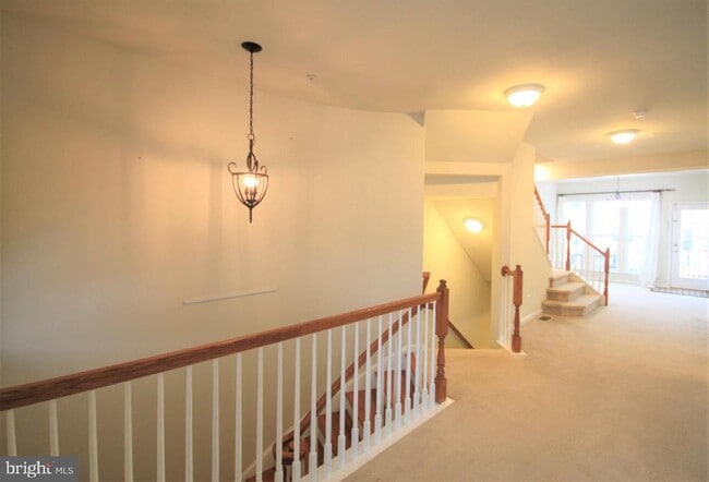 Building Photo - 609 Ellison Dr