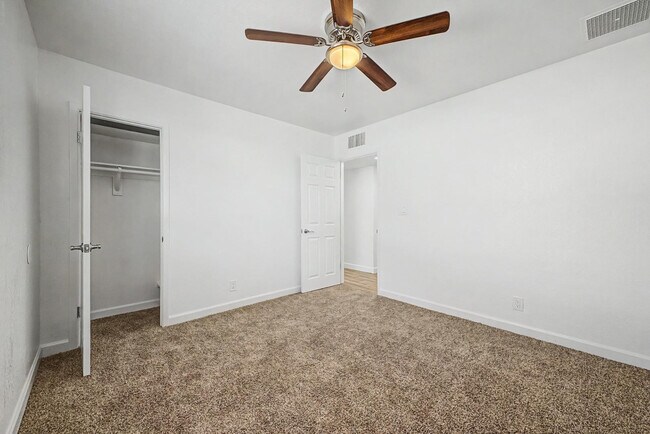 Building Photo - 3519 W Orchid Ln