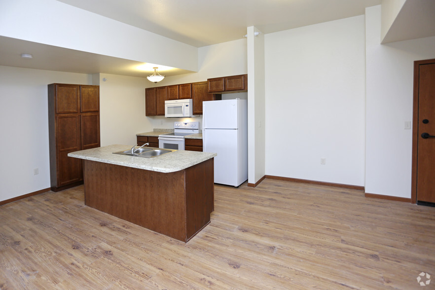 Two Bedroom - Kitchen & Dining Area - Kenwood on 5th Apartments