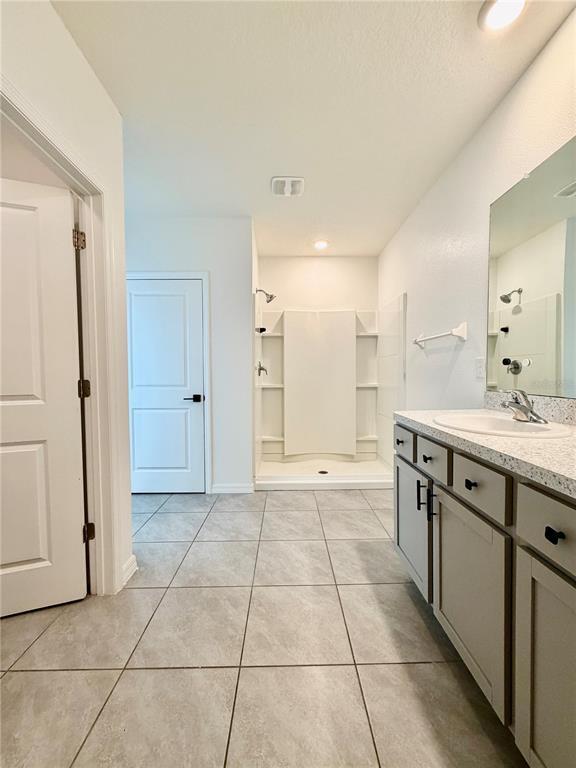 Building Photo - 34110 Jasper Stone Dr