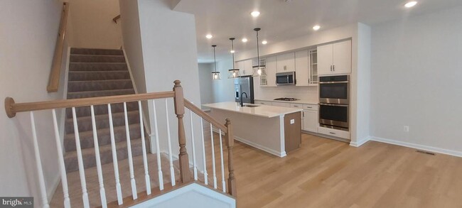 Building Photo - 2580 Hopton Ln