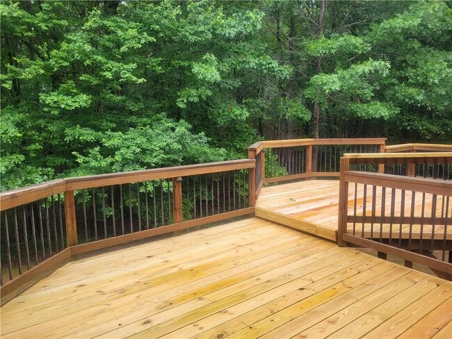 Building Photo - 5555 Holly Springs Dr