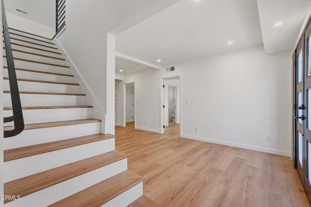 Building Photo - 1114 Oban Dr
