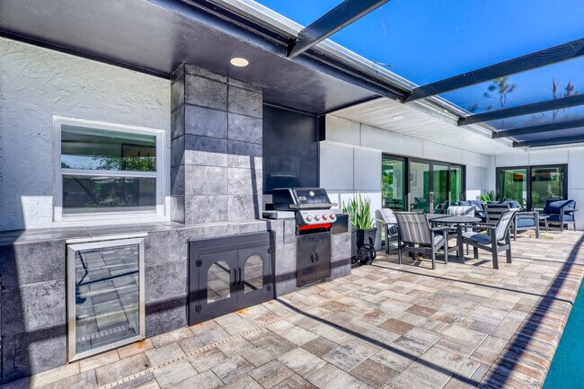 Building Photo - 106 Playmore Dr