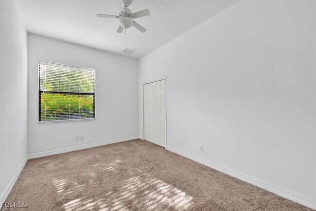 Building Photo - 8766 Tropical Ct