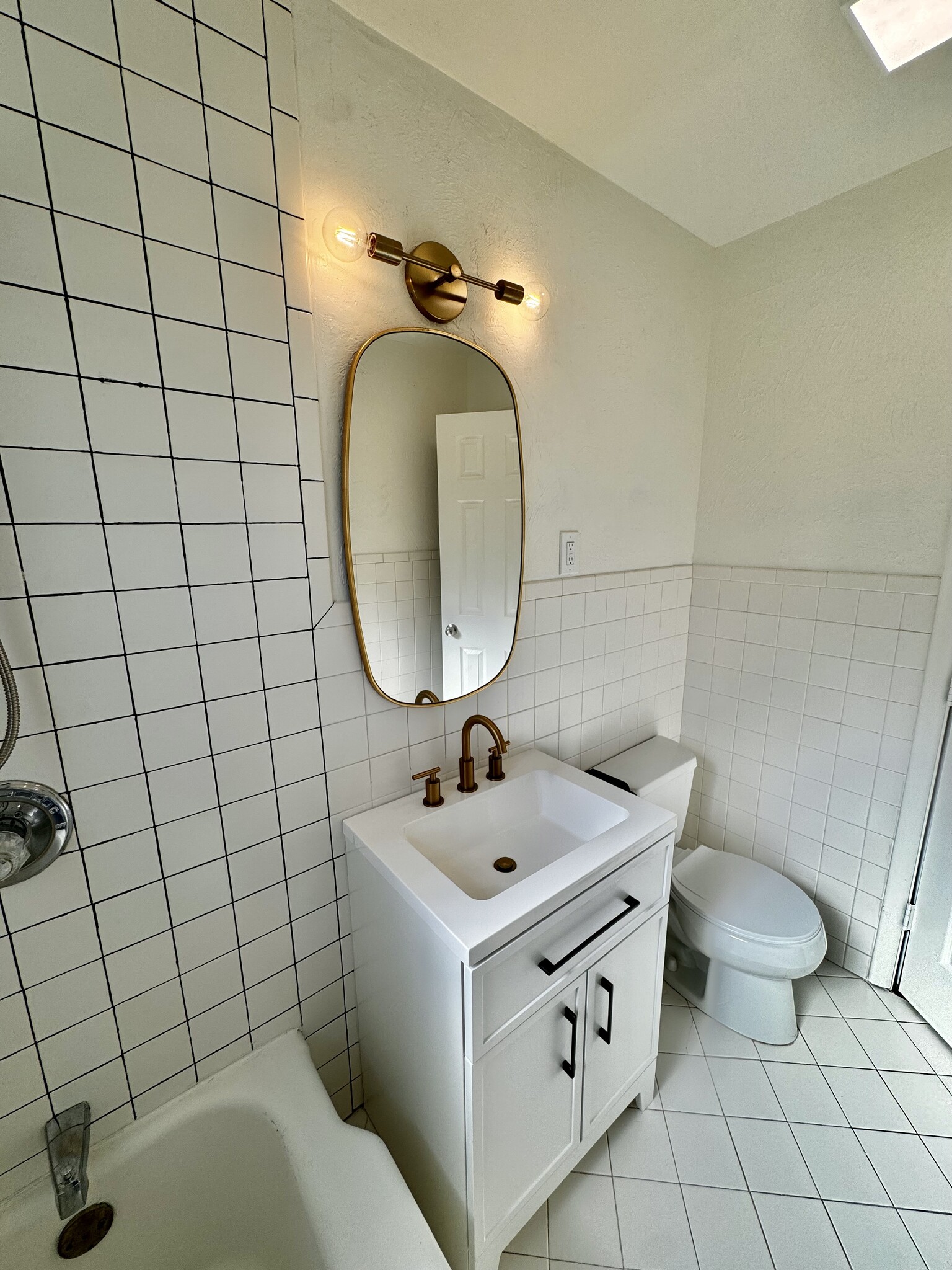 Bathroom - 2710 NW 57th St