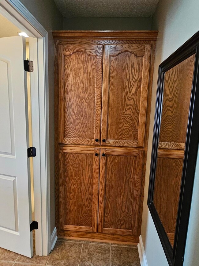 Building Photo - 1155 Raccoon Rd