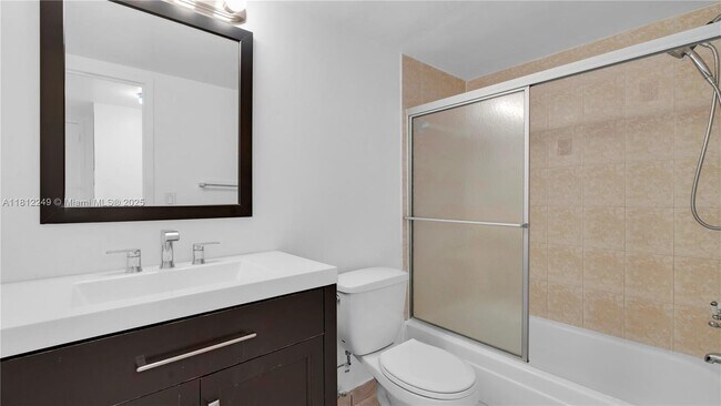 Building Photo - 13155 Ixora Ct