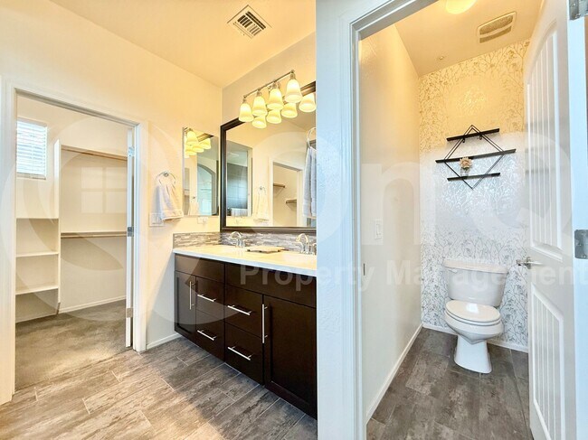 Building Photo - 3471 E Azalea Dr