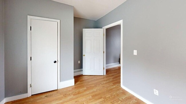 Building Photo - Beautifully maintained single-level ranch home in South Barre