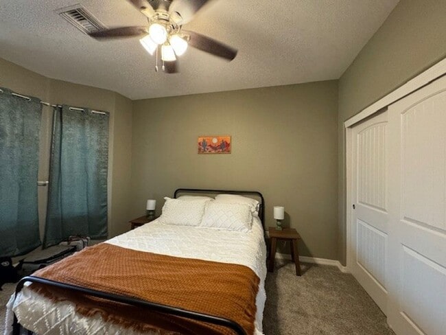 Building Photo - Los Lagos Lakefront WINTER Rental 3Br with Utilities AVAILABLE 10/1/2025