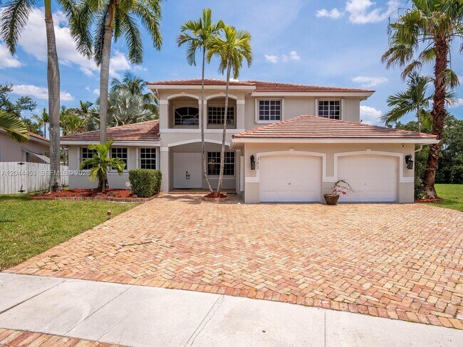 Building Photo - 351 SW 184th Ter