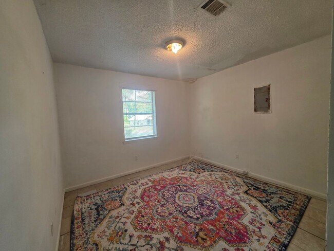Building Photo - 6710 Gulley Ln