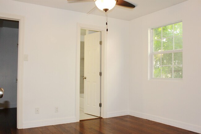Building Photo - 4416 Holt St