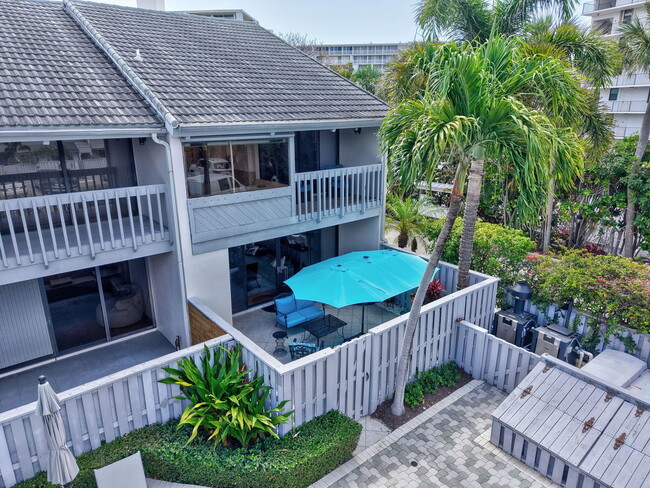 Building Photo - 3543 S Ocean Blvd