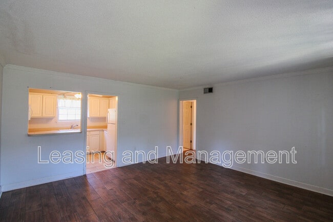 Building Photo - 516 Arlington Dr