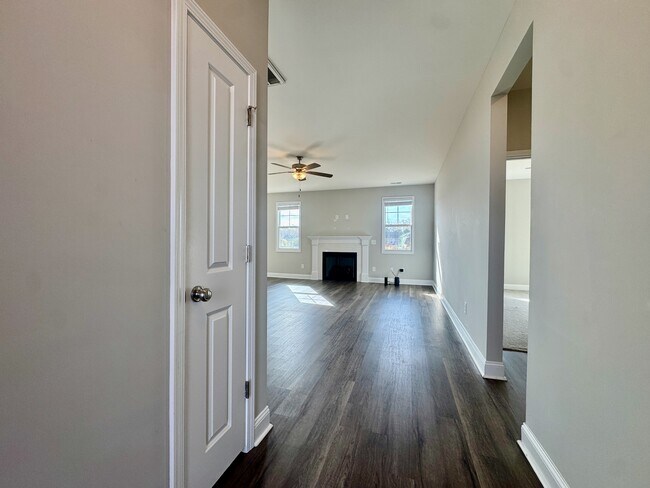 Building Photo - 15 Jones Crk Ln