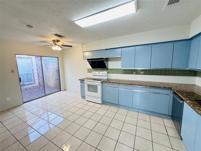 Building Photo - 9523 Stroud Dr