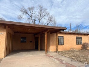 Building Photo - Charming Santa Fe Home For Rent - Walk to ...