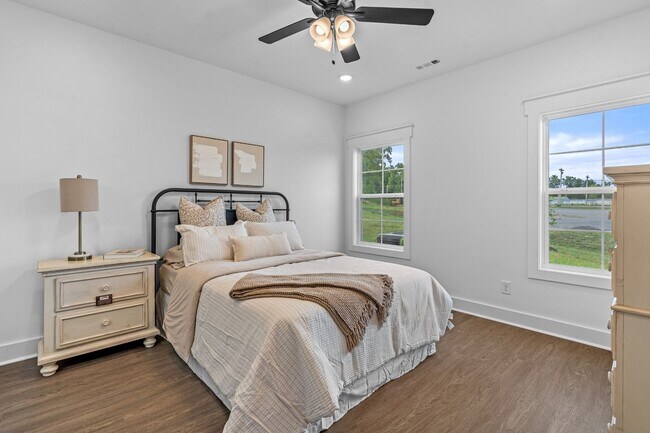 Building Photo - 1/2 OFF 1ST MONTH...BRAND NEW Townhome in Shelbyville...AVAILABLE NOW!