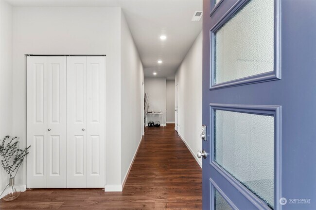 Building Photo - 2019 8th Pl