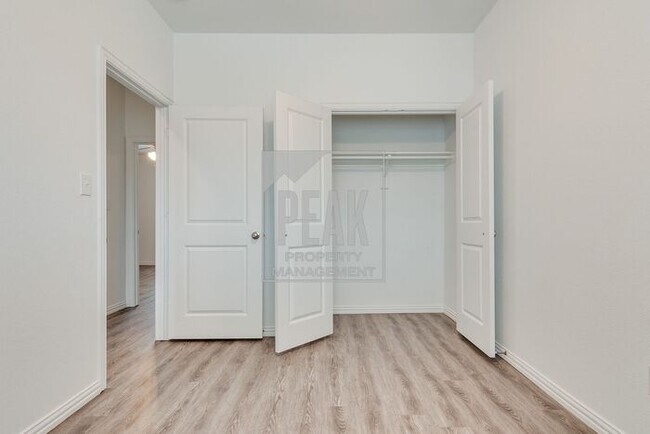Building Photo - $1630! 3 Bed 2 1/2 Bath home in FORT WORTH!