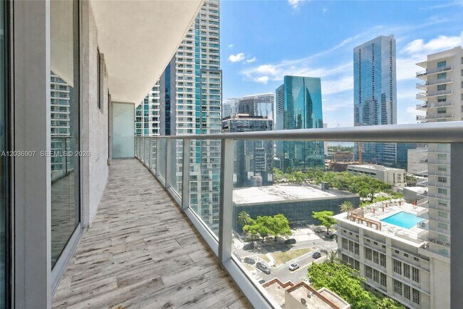 Building Photo - 1100 S Miami Ave
