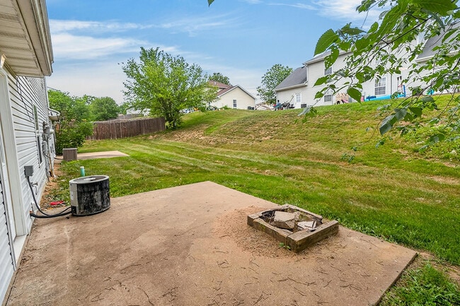 Building Photo - 1330 Godas Cir