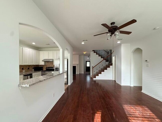 Building Photo - 2814 Ridgeglen Ln