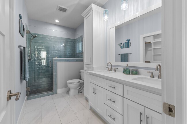 Building Photo - 22520 Bay Point Dr