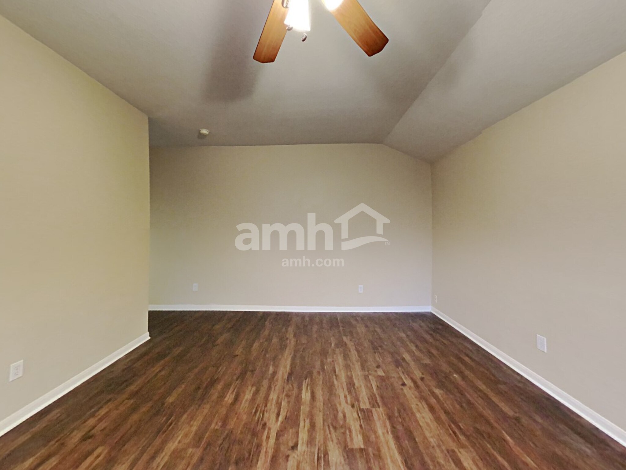 Building Photo - 3318 Falcon Trail Dr