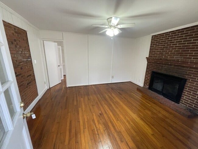 Building Photo - 1 bd 1 ba