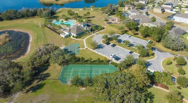 Building Photo - 13529 Crest Lake Dr