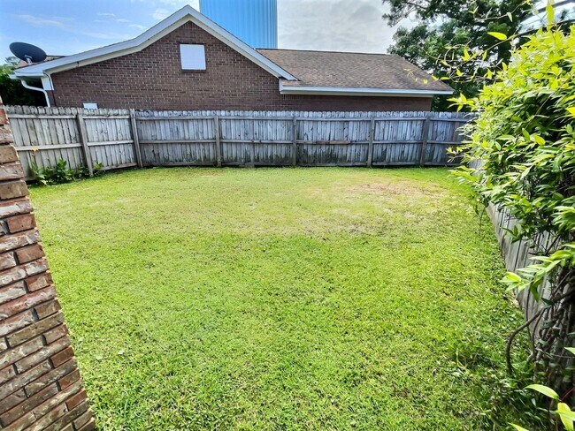 Building Photo - 2 Bedroom 2 Bathroom home in Biloxi, MS!