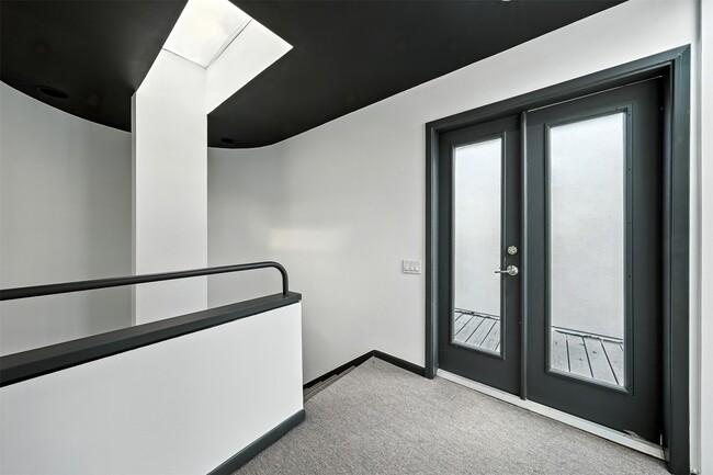 Building Photo - 2019 McClendon St