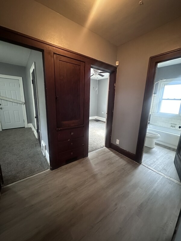 Building Photo - 4004 E 147th St