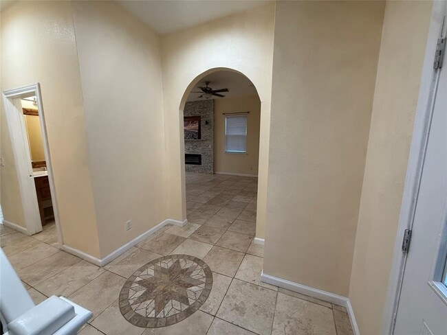 Building Photo - 975 State Hwy 95