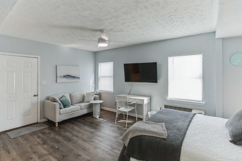 Building Photo - 216 Rose Ln