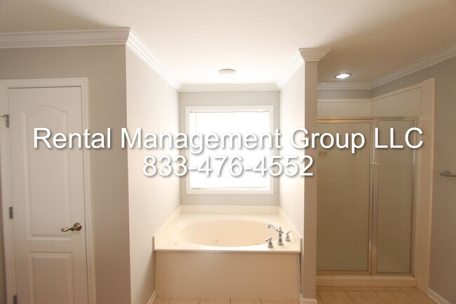 Building Photo - Large 4 Bedroom 2.5 Bath Trussville Home For Lease