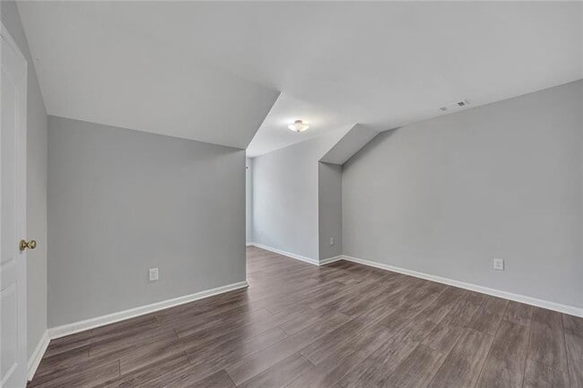 Building Photo - 374 Guibor Ct