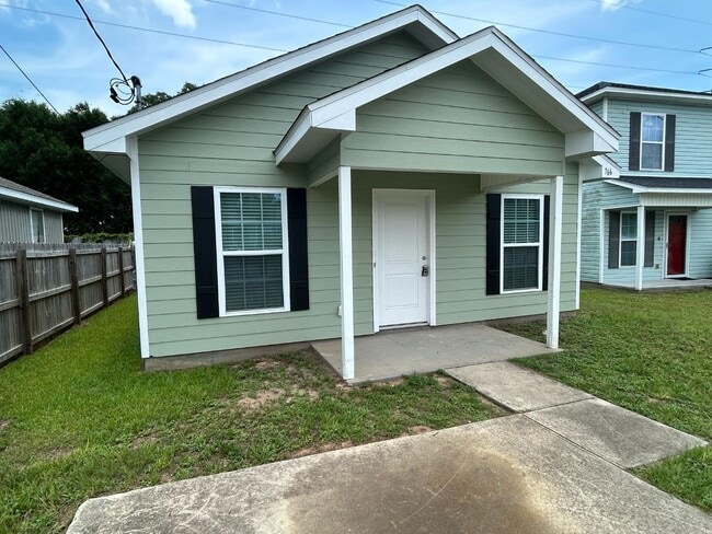 Building Photo - 766 Rosa Parks Cir