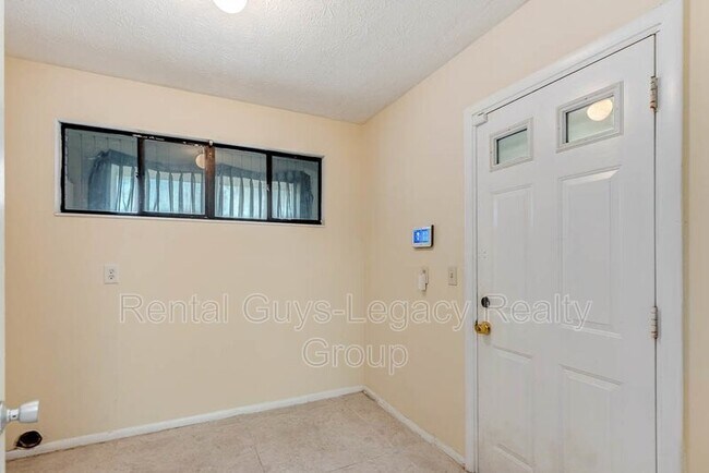 Building Photo - 3828 Freel Rd