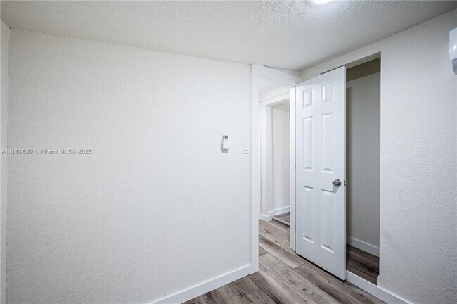 Building Photo - 4504 Oakley St