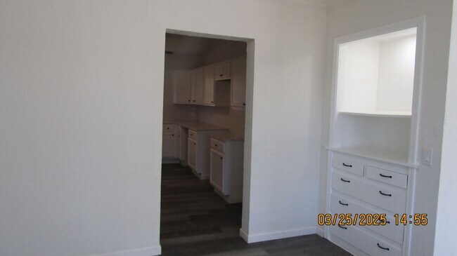 Building Photo - Newly renovated spacious cottage in Mountain View Subdivision!