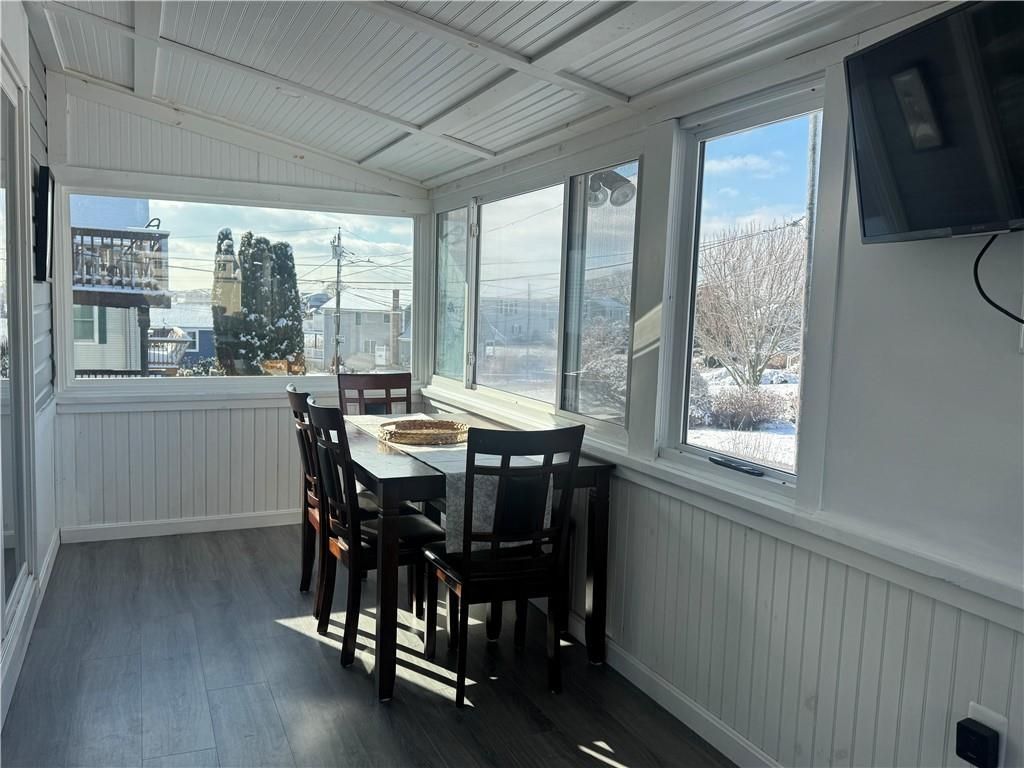 Building Photo - 7 White Cap Rd