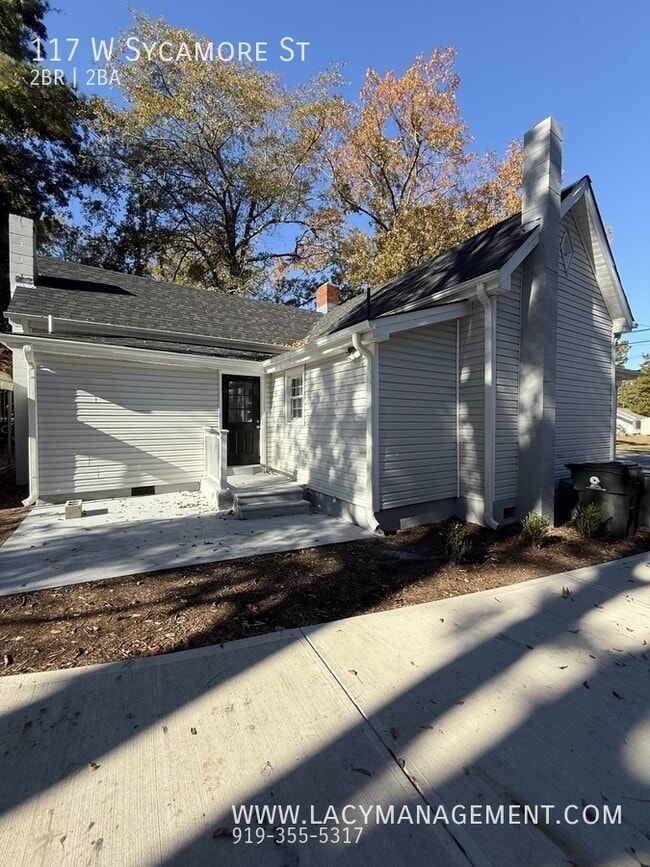 Building Photo - 117 W Sycamore St