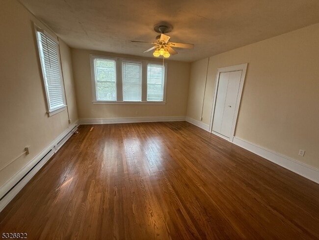 Building Photo - 319 Lathrop Ave