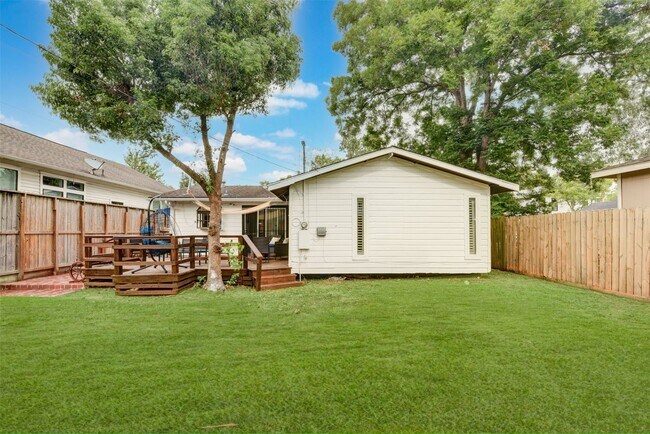 Building Photo - 1207 Archer St