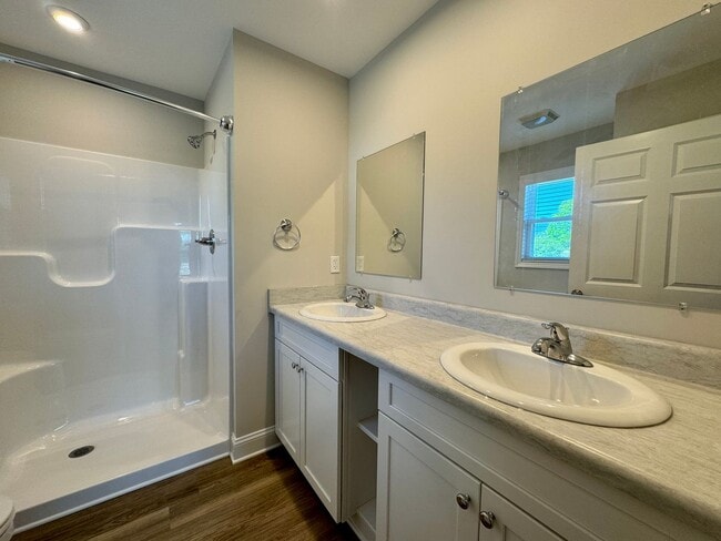 Building Photo - Brand New Spacious 3 Bedroom, 2 Bathroom H...
